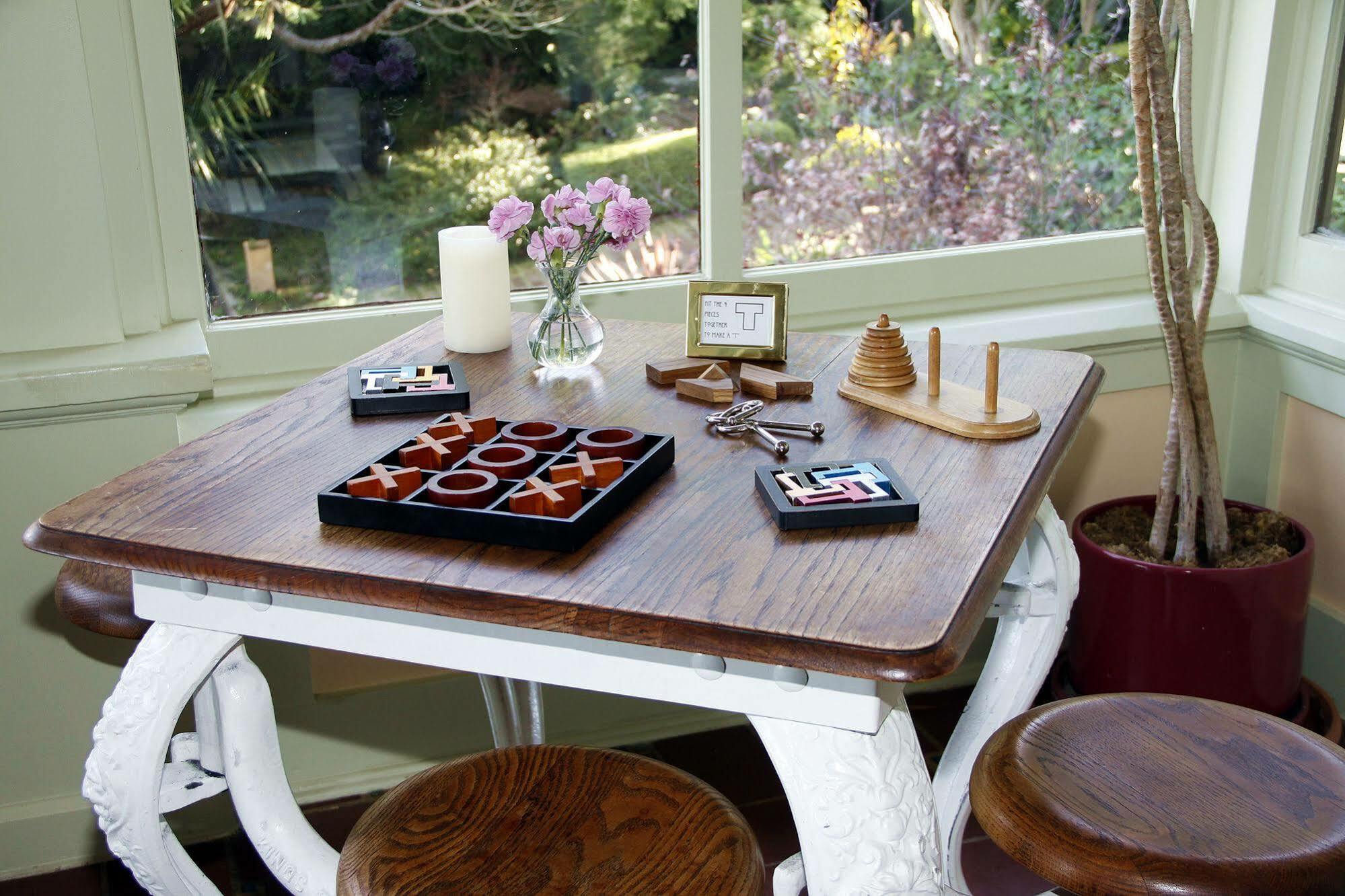 The Jabberwock Bed & Breakfast Monterey Exterior photo